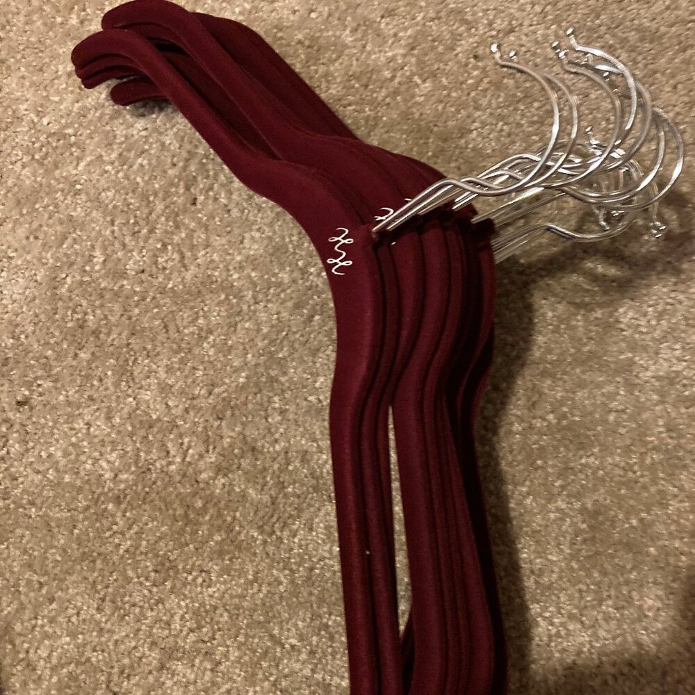 Set of 20 Huggable Hangers